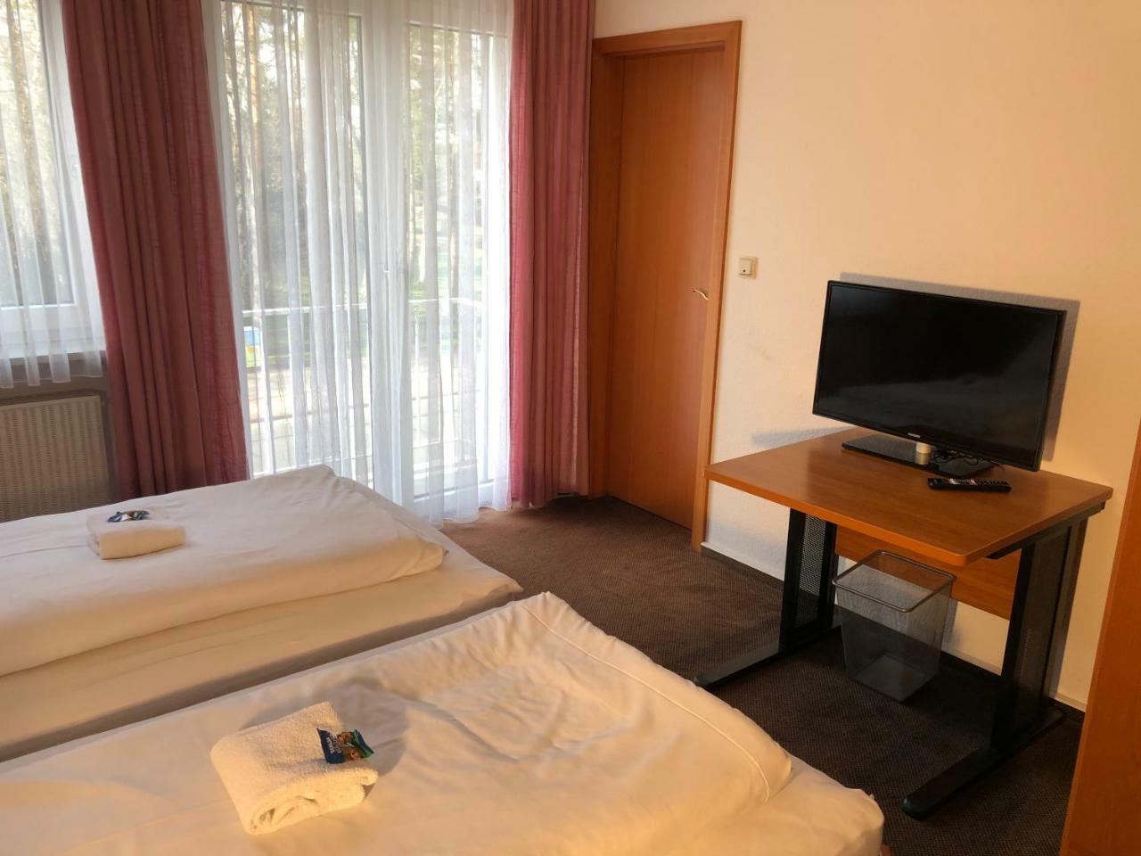 Hotel Mivano Lehrte Exterior foto